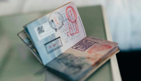 パスポートにスタンプを押さない国